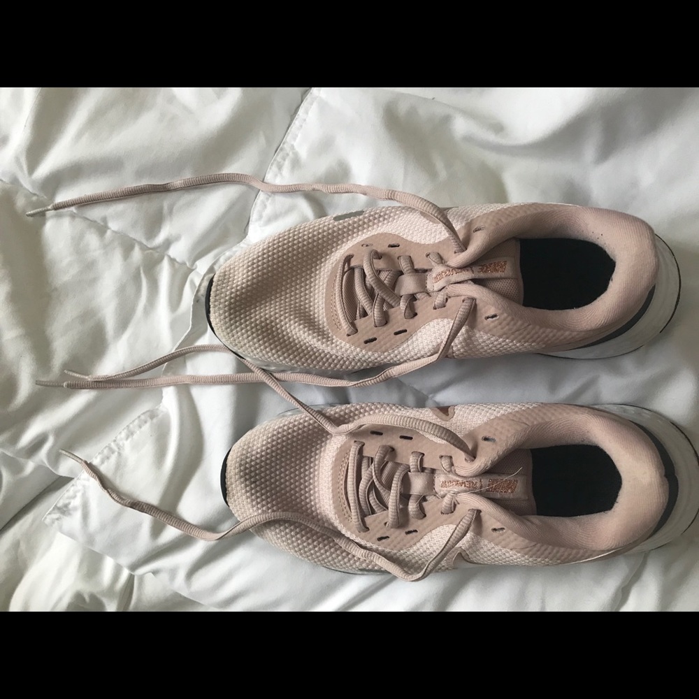 Nike Revolution // pink and gold tennis shoes